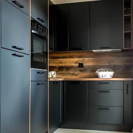 Blackpearl 아파트 스플리트